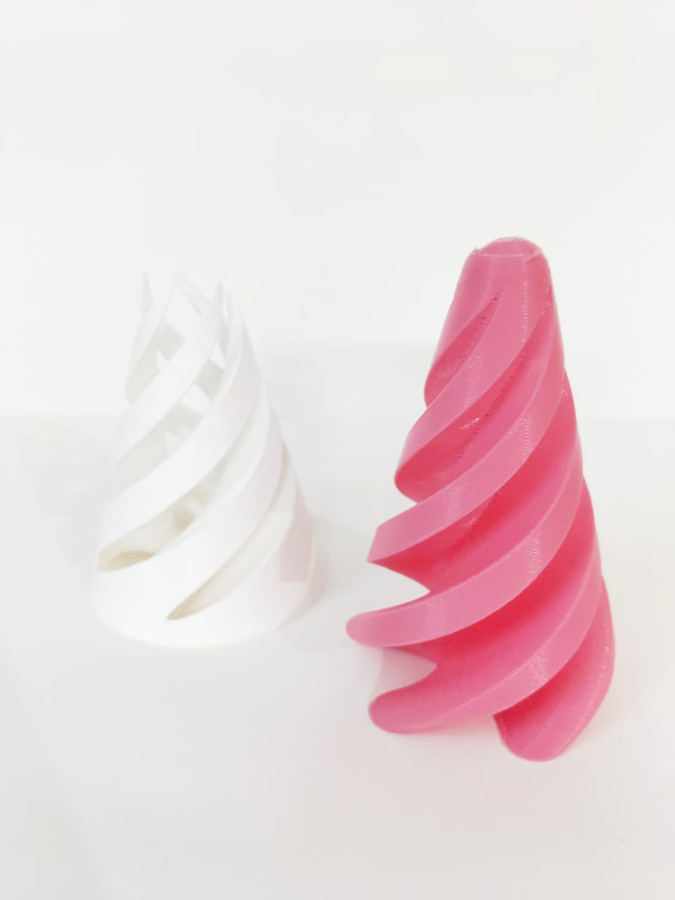 3D Printed Spiral Fidget Toy – Smooth Stress Relief Desk Toy for Kids