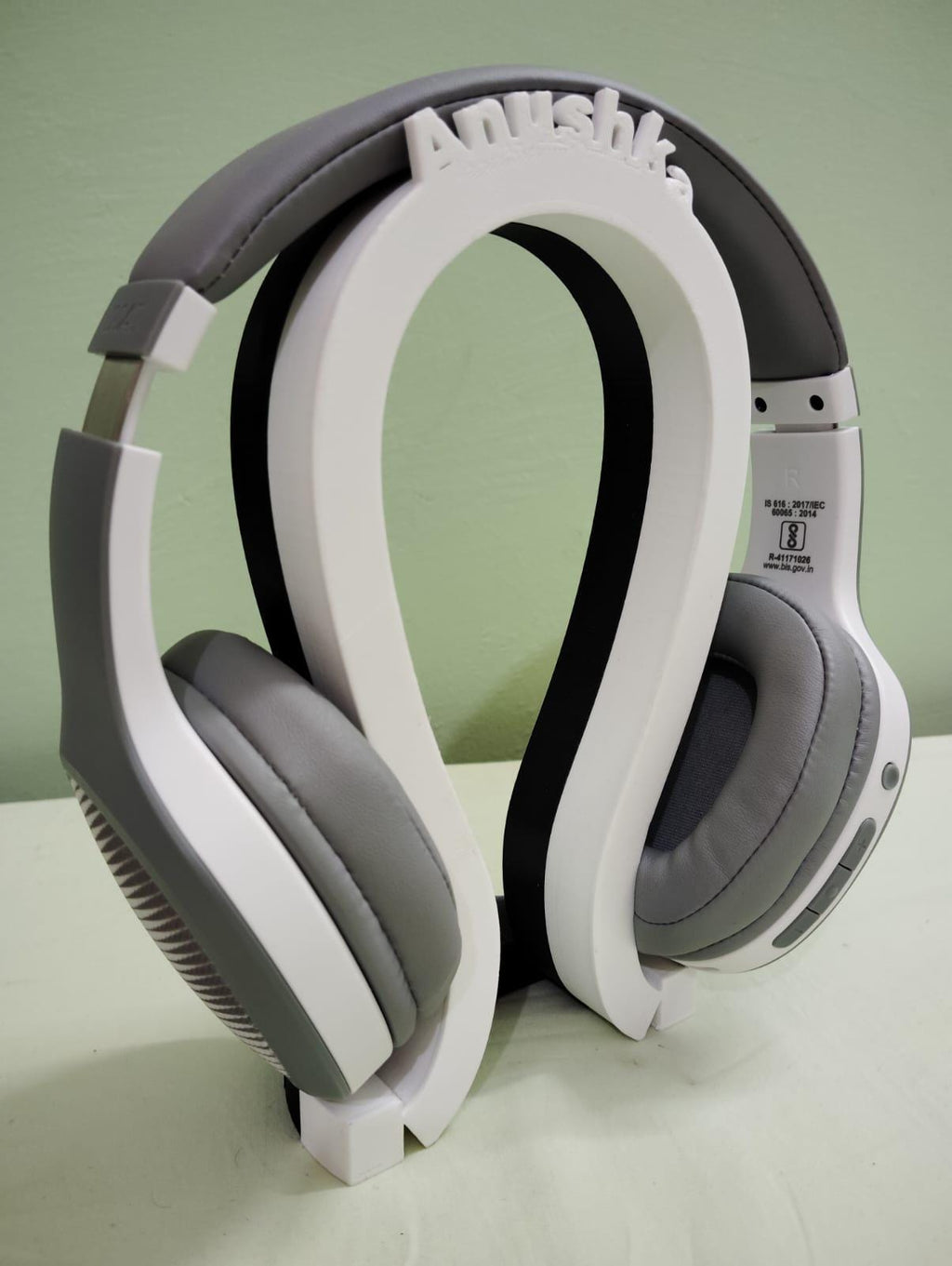 3D Custom Headphone Stand